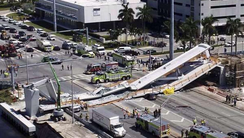 6 killed in bridge fell down in america