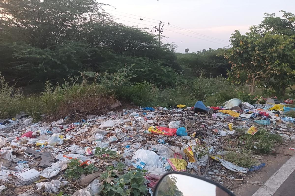 nellai-corporation-officials-in-coma-waste