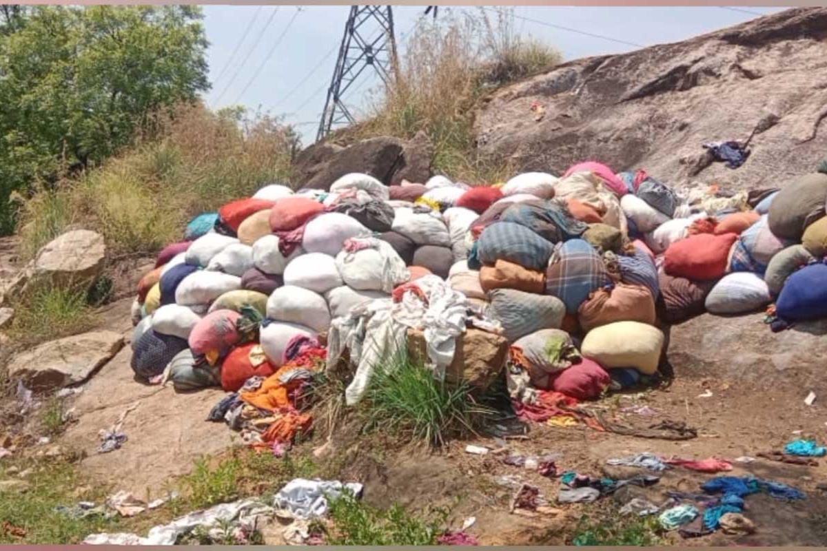Tons-of-cloth-collected-from-the-Thamirabarani-River-Officials-struggling-to-destroy-it