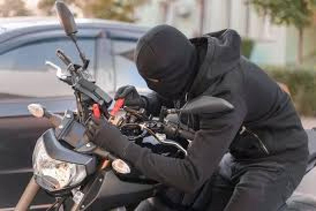 3-bike-thieef-arrest-in-nellai