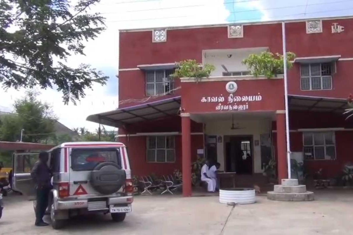 Veeravanallur-Case-registered-against-5-priests-for-dancing-with-human-head