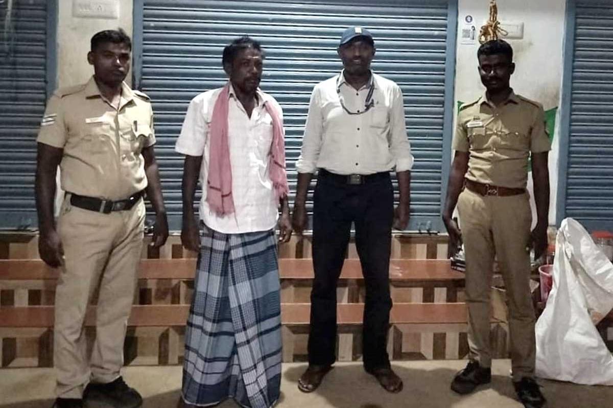 Shop-sealed-for-person-selling-banned-tobacco-products-near-Gangaikondan