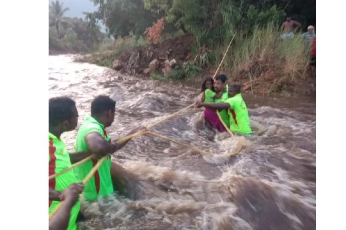 Flood-warning-Devotees-are-immediately-prohibited-from-visiting-the-Thirukuruungudi-Malainambi-Temple