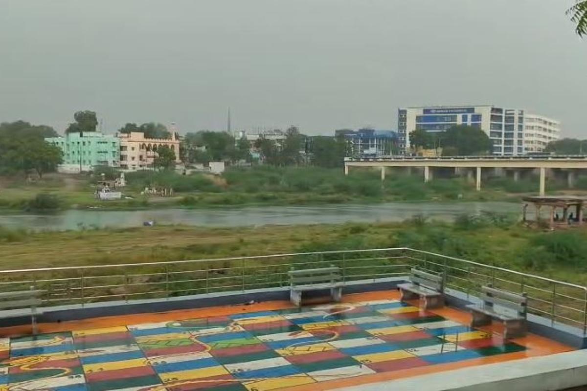 rain-in-nellai-people-happy