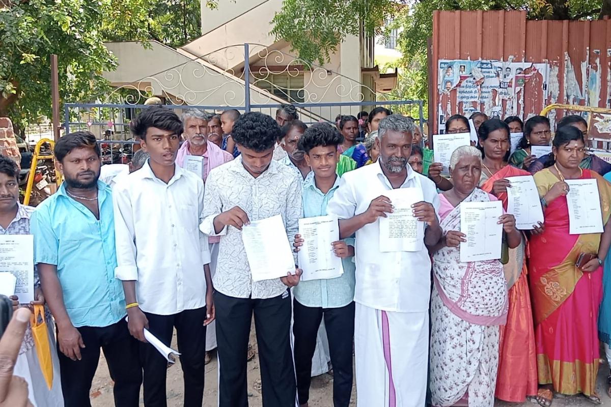 Mudavankulam-people-complain-against-tisaiyanvilai-Police-Inspector