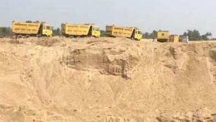 Illegal sand quarries in the river