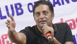 actor prakash raj comments on the political parties