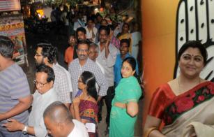 Kushboo-Criticizes-PM-Modi-Demonetisation