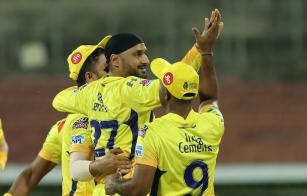 Spinners-skittle-out-RCB-for-70-in-ipl-first-match