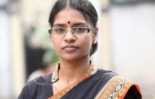 Veeralakshmi-warns-seige-Raj-Bhavan