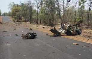 16-persons-were-killed-in-an-IED-blast-triggered-by-Naxals-in-Maharashtra
