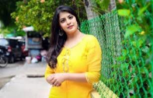 varalakshmi-sarathkumar-slams-vishal-on-his-election-campaign-video