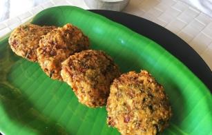 Crispy-Green-Lentils-Vada-Recipe