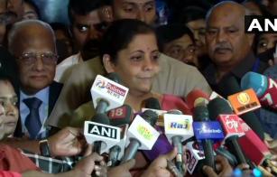 Union-Finance-Minister-Nirmala-Sitharaman-said-that-the-allegations-of-Hindi-imposition-is-definitely-not-correct