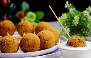 Yummy-Snack-Potato-LollyPop-Recipe