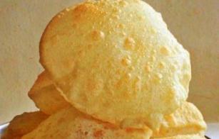 tasty-banana-poori-recipe