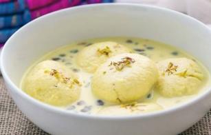 Yummy-Bread-Rasamalai-Recipe