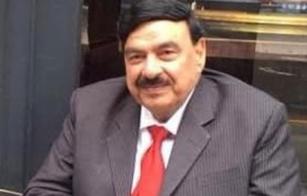 pak-railway-minister-gets-electric-shock-while-speaking-against-pm-modi