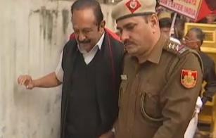 vaiko-arrested-after-dharna-against-srilankan-president-visit-at-delhi