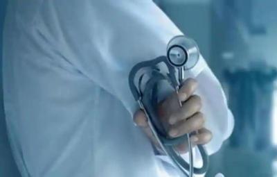 india-s-1st-child-to-have-undergone-liver-transplant-to-become-doctor