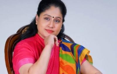 actress-vijayasanthi-likely-to-quit-congress-and-head-home-to-bjp