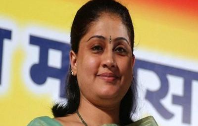 vijayashanthi-quits-congress-to-join-bjp-today