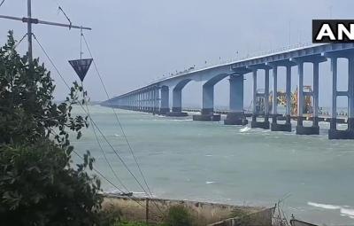 cyclone-warning-cage-mounted-at-pamban-bridge-in-view-of-burevi
