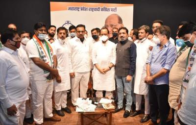 maharashtra-18-congress-councillers-joined-nationalist-congress-party