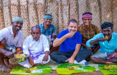 rahul-gandhi-tasted-briyani-with-karur-based-youtube-team