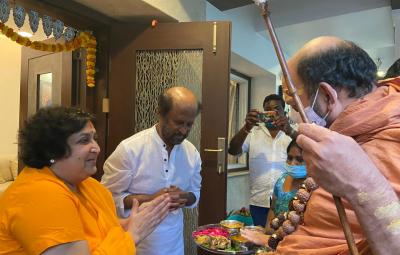 namo-narayanaswamikal-visit-rajinikanth-hosue