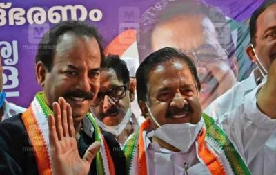 director-major-ravi-joins-congress-party-in-kerala