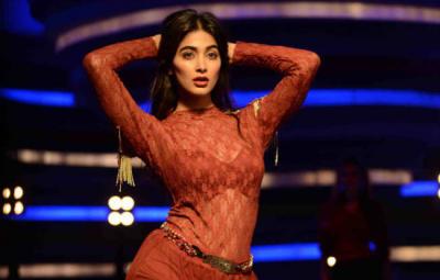 rashmika-in-place-of-pooja-hegde