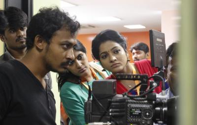 vj-chithra-calls-movie-trailer-crossed-one-and-half-million-views