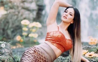 cheating-case-bollywood-actress-sunny-leone-submits-bail-plea