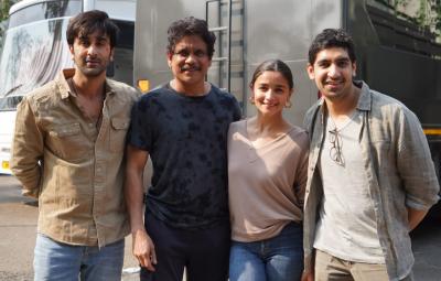 nagarjuna-selfi-with-bollywood-actor