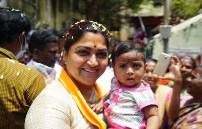news-about-kushboo-rally