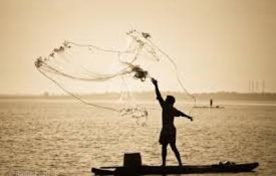 black-flag-protest-on-boats-across-tamil-nadu-on-the-19th-condemning-the-diesel-price-hike