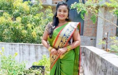 sembaruthi-serial-actress-jennifer-shocking-alligation-on-her-lover