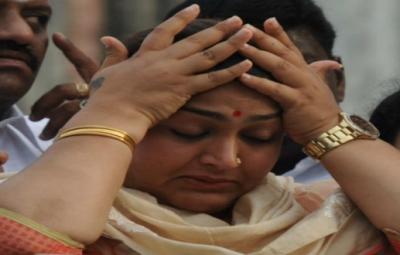 khusboo-will-not-win-in-chennai-thousands-lights