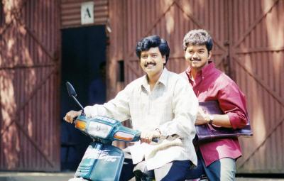 vijay-visit-actor-vivek-house