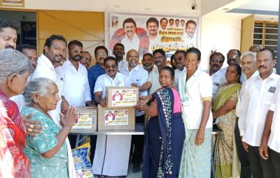 chief-minister-s-birthday-mayor-provides-food-and-clothing-to-the-needy-in-nagercoil