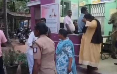 thoothukudi-women-arrested-for-stealing-purses-from-marthandam-bus