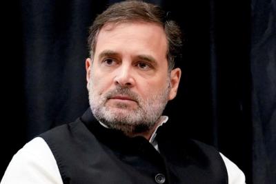 Congress-lions-never-bow-Rahul-Gandhi-on-stopping-the-war