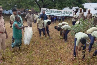 plastic-awareness-campaign-by-the-forest-department-at-school-near-kalakkadu