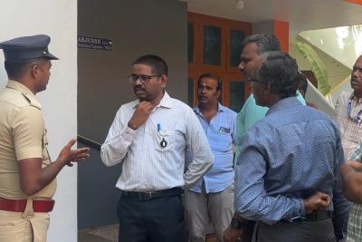 a-woman-living-alone-in-valliyur-was-murdered-jewelry-was-stolen