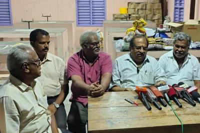 nellaiappar-temple-kar-festivel-free-food-for-devotees-in-little-flower-school