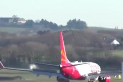 a-spicejet-flight-from-chennai-to-thoothukudi-sudden-in-problem-70-people-escaped-unhurt