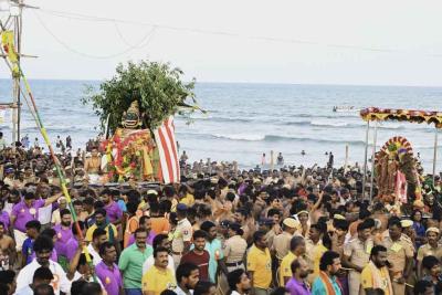 Soorasamharam-in-Tiruchendur-today-Devotees-flocking