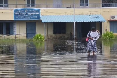 thoothukudi-district-education-officer-s-office-is-filled-with-water-like-a-pond