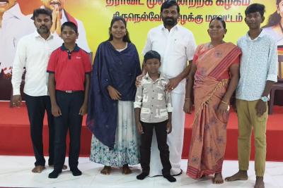 student-draws-udhayanidhi-portrait-with-10-rupee-coins-grahambell-congratulates-him